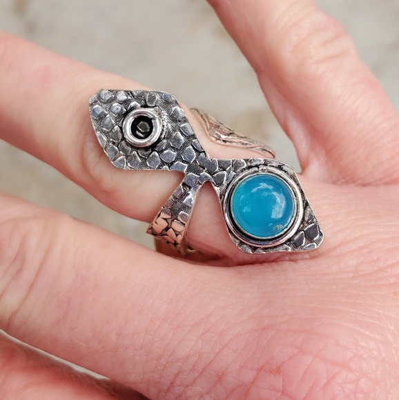 New Unique Chalcedony Open Cuff Silver Ring. - Picture 10 of 16